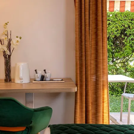 Hotel & Lou Paradou Les Bains