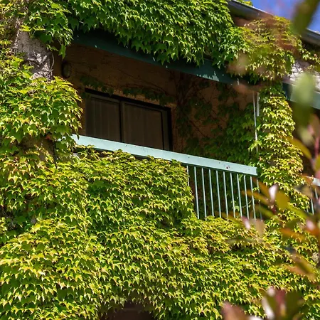 Hôtel&résidence Lou Paradou Les Bains 3*