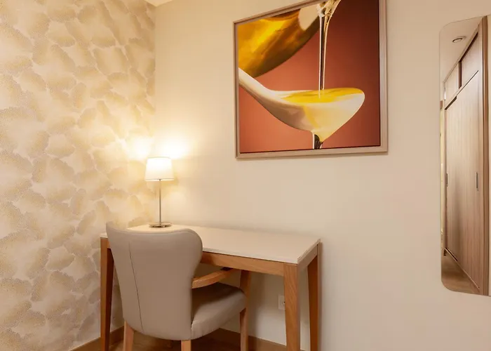 Hôtel&résidence Lou Paradou Les Bains 3*