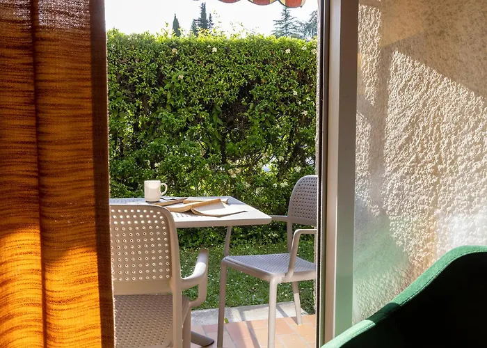 Hôtel&résidence Lou Paradou Les Bains Hotel