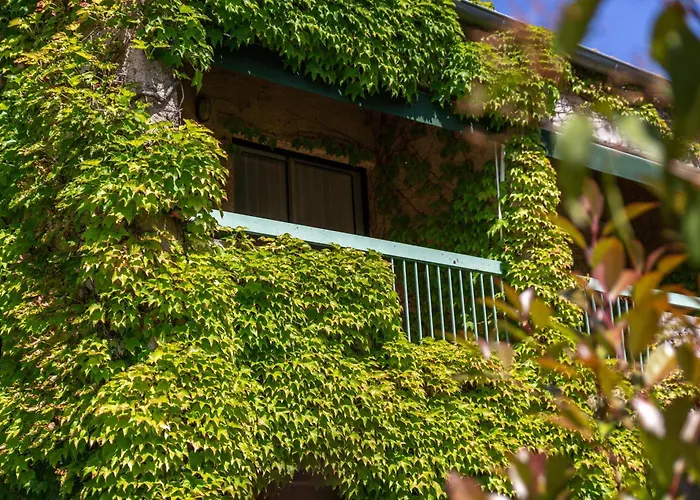 Hôtel&résidence Lou Paradou Les Bains 3*