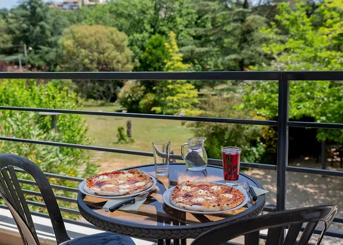 Hôtel&résidence Lou Paradou Les Bains 3*