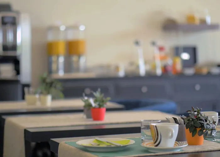 Hôtel&résidence Lou Paradou Les Bains 3*