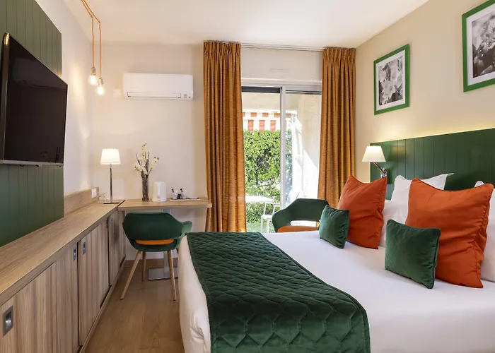 Hôtel&résidence Lou Paradou Les Bains Hotel Gréoux-les-Bains