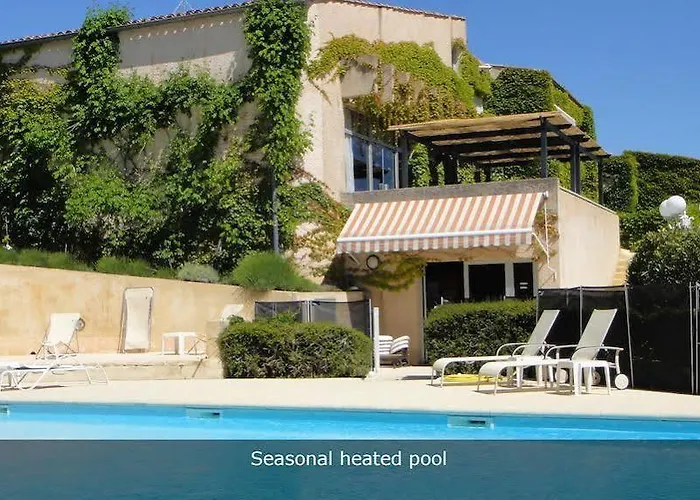 Hôtel&résidence Lou Paradou Les Bains Hotel 3*