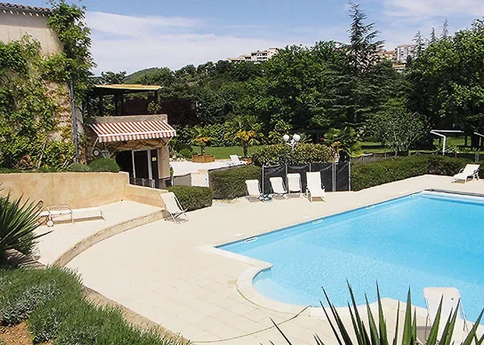 Hôtel&résidence Lou Paradou Les Bains