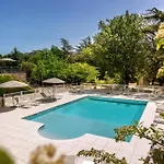 Hôtel&résidence Lou Paradou Les Bains