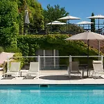 Otel & Lou Paradou Les Bains
