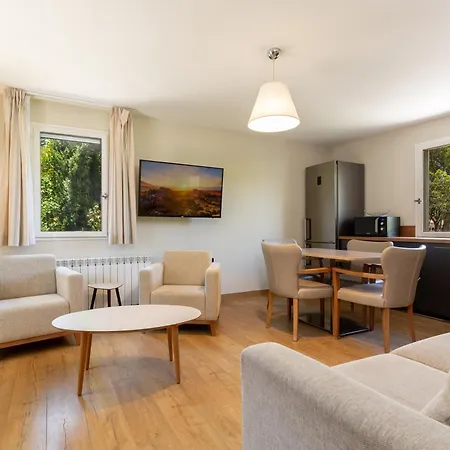 & Lou Paradou Les Bains Greoux-les-Bains