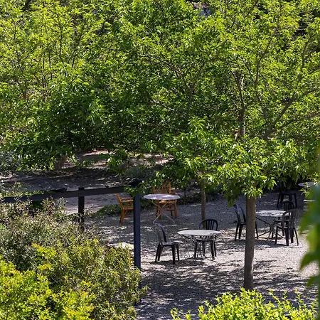 Hotel & Lou Paradou Les Bains Greoux-les-Bains