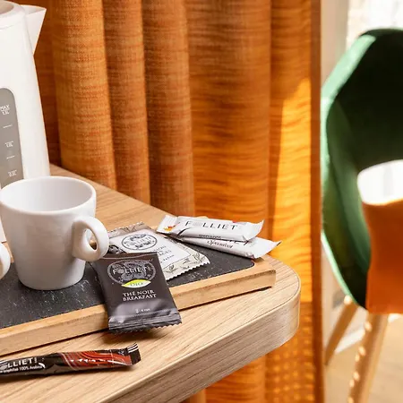 Hotel & Lou Paradou Les Bains 3*