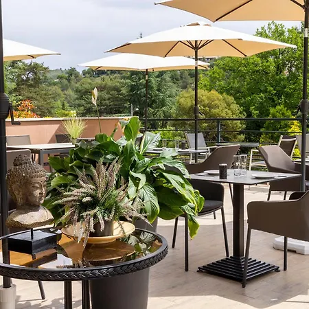 & Lou Paradou Les Bains Greoux-les-Bains