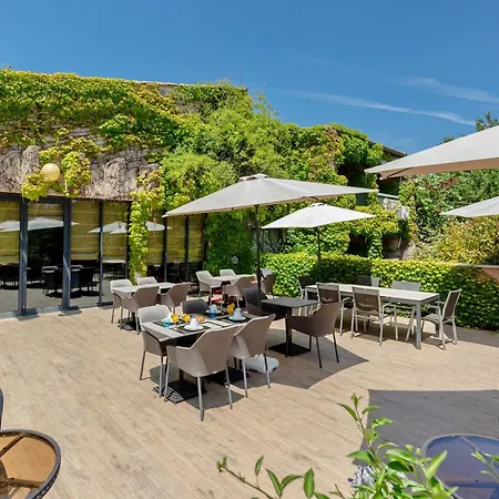 & Lou Paradou Les Bains Hotel 3*