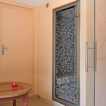 & Lou Paradou Les Bains Hotel Greoux-les-Bains