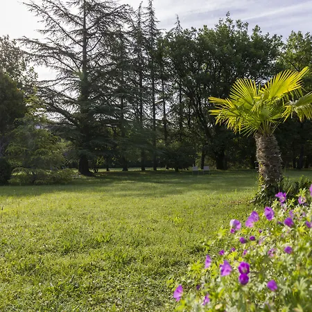 Hotel & Lou Paradou Les Bains