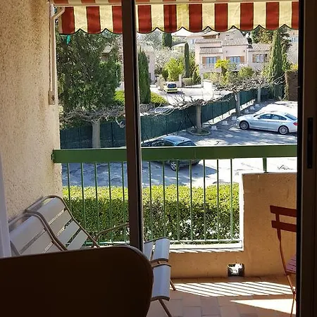 Otel Lou Paradou 3*