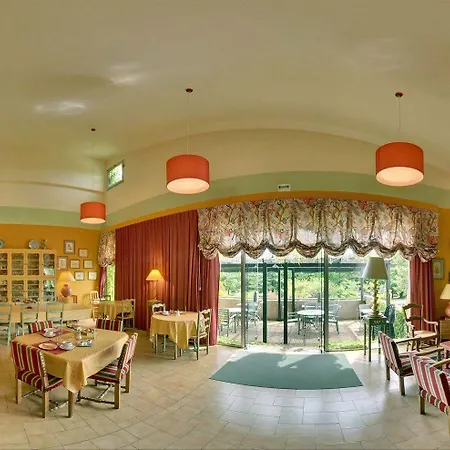 Lou Paradou Otel 3*