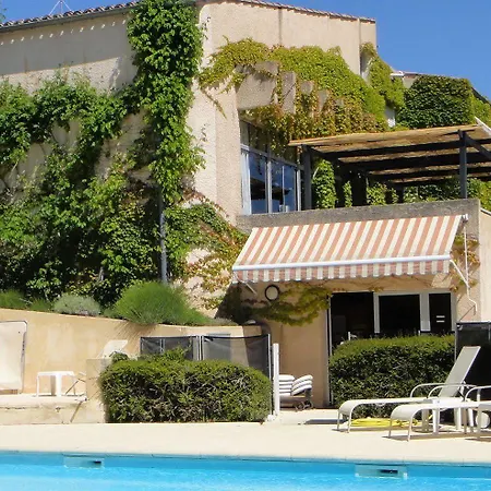 Lou Paradou Otel 3*