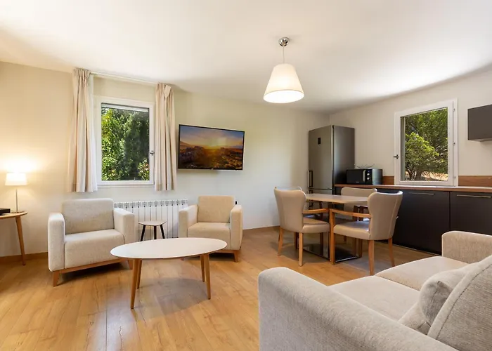 & Lou Paradou Les Bains Greoux-les-Bains