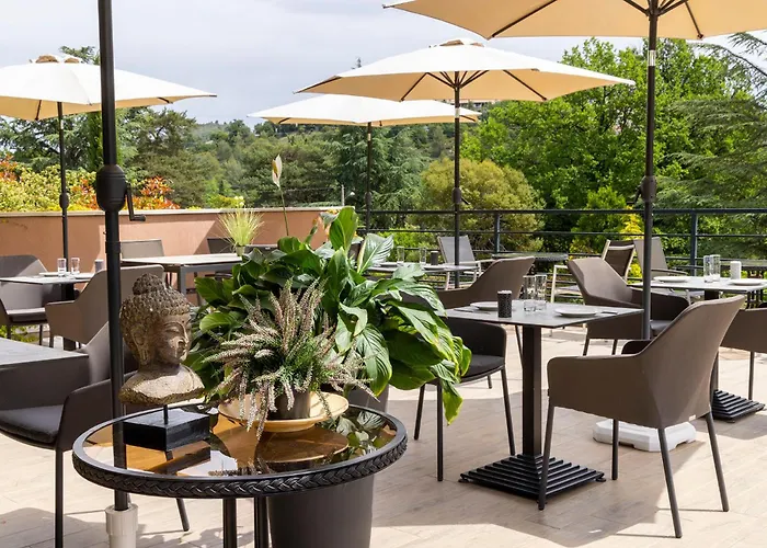 & Lou Paradou Les Bains Greoux-les-Bains