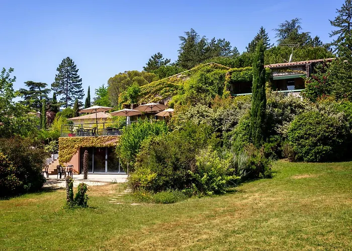 & Lou Paradou Les Bains Greoux-les-Bains