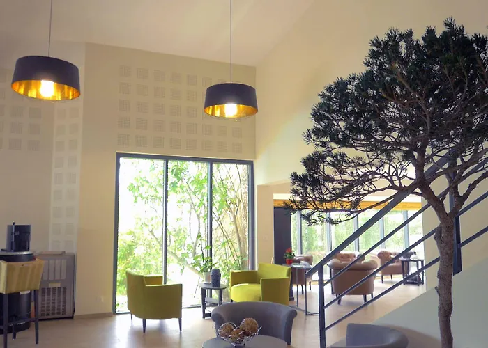 & Lou Paradou Les Bains 3*