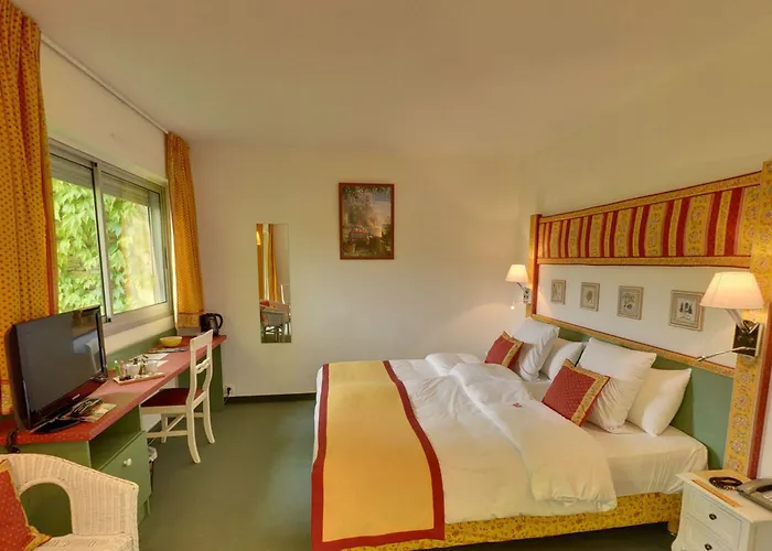 Hotel & Lou Paradou Les Bains Greoux-les-Bains